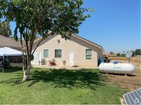 9104 Avenue 420 in Dinuba, CA - Building Photo - Building Photo