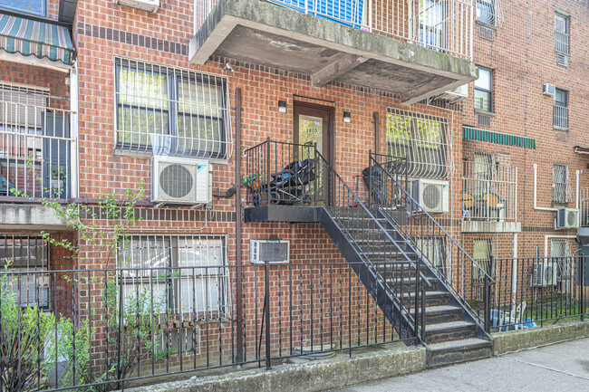 3805 15th Ave in Brooklyn, NY - Building Photo - Building Photo