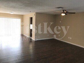 9280 Sunset Strip in Sunrise, FL - Building Photo - Building Photo