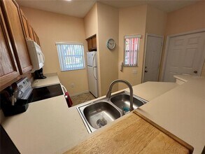 8425 Crystal Cove Loop in Kissimmee, FL - Building Photo - Building Photo
