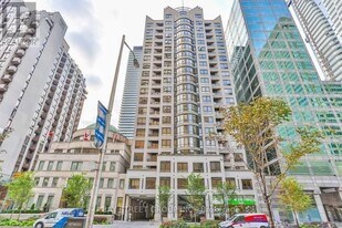 55 Bloor St E in Toronto, ON - Building Photo