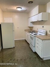 912 Arco Dr in Jacksonville, FL - Building Photo - Building Photo