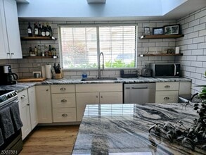 1 Ashley Ct in Bedminster, NJ - Building Photo - Building Photo