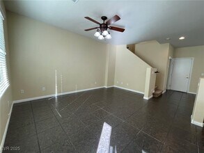 275 Red Eucalyptus Dr in Henderson, NV - Building Photo - Building Photo