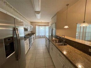 4431 NW 35th St in Gainesville, FL - Building Photo - Building Photo