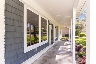 24 Burbank Blvd in Savannah, GA - Building Photo - Building Photo