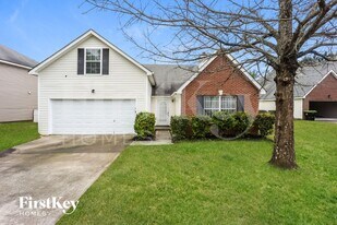 6255 Lamp Post Pl in College Park, GA - Building Photo