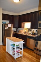 2511 Nicollet Ave, Unit 2 Apartamentos