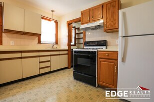 66 Breck Ave, Unit 2 in Boston, MA - Building Photo