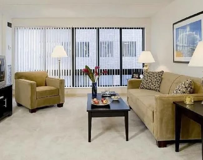 25 Exeter St, Unit 12T