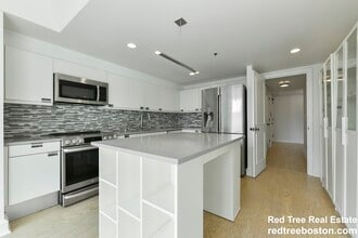 220 Boylston St in Boston, MA - Foto de edificio - Building Photo