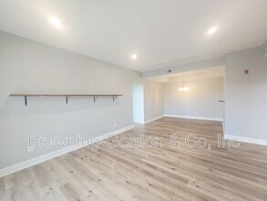 8601 Peckham Ln in Nashville, TN - Building Photo - Building Photo