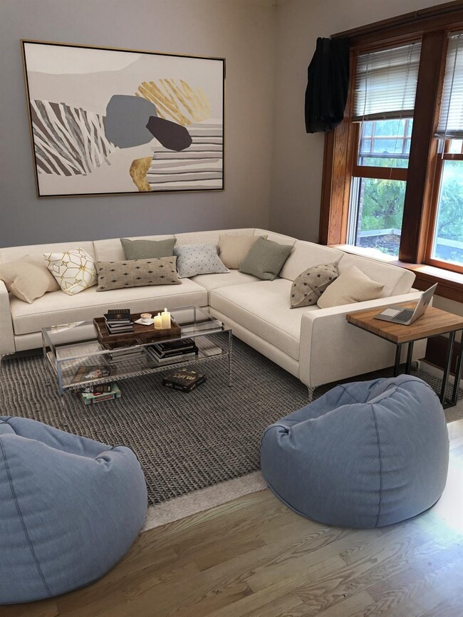 220 State St, Unit #1 in Madison, WI - Foto de edificio - Building Photo