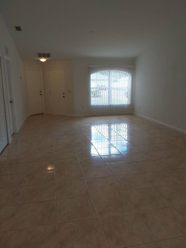 21 Prospect Ln in Palm Coast, FL - Building Photo - Building Photo