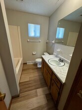 4339 W Bethany Dr in Columbia, MO - Building Photo - Building Photo