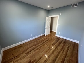 371 Beacon St, Unit 6 in Somerville, MA - Building Photo - Building Photo
