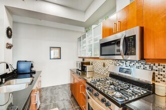 991 Sigsbee St, Unit 991 in San Diego, CA - Foto de edificio - Building Photo