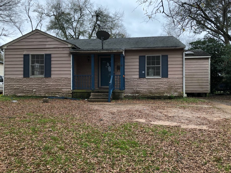 2751 Mimosa Ave in Shreveport, LA - Building Photo