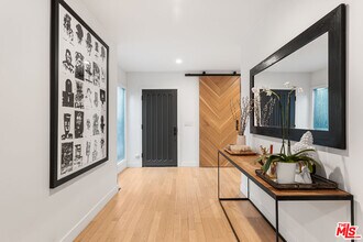 3355 Alana Dr in Los Angeles, CA - Building Photo - Building Photo