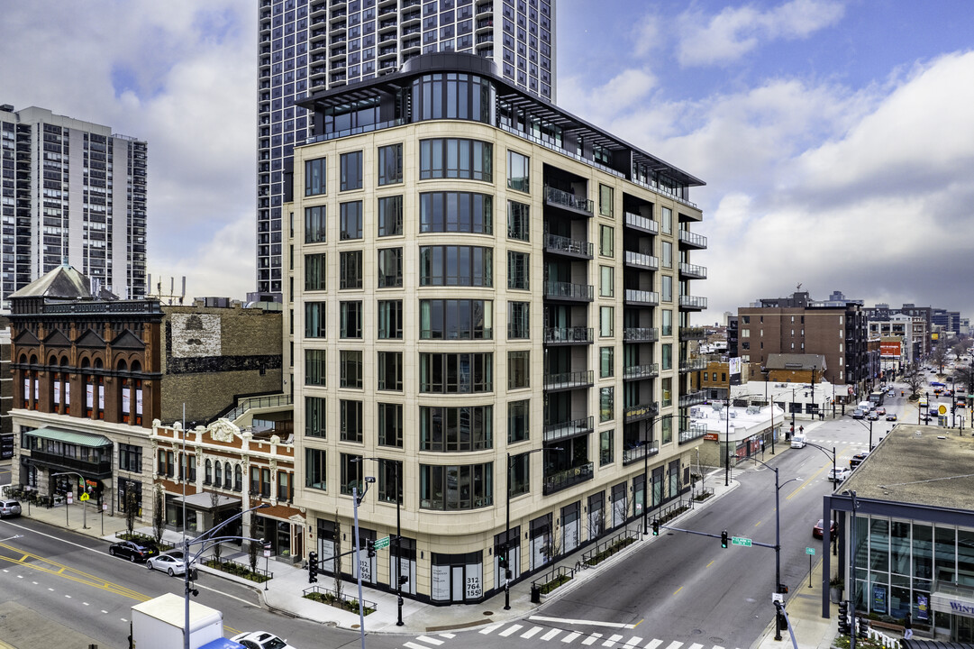 1550 on the Park in Chicago, IL - Building Photo