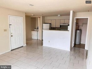 700 N Franklin Blvd, Unit 1105 in Pleasantville, NJ - Building Photo - Building Photo