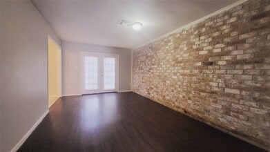 12435 Sharpview Dr in Houston, TX - Building Photo - Building Photo