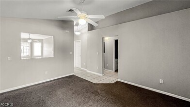 1239 SE 8th St in Cape Coral, FL - Building Photo - Building Photo