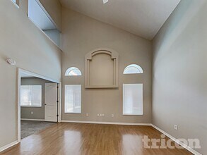 1446 Firewheel Dr in Zephyrhills, FL - Building Photo - Building Photo