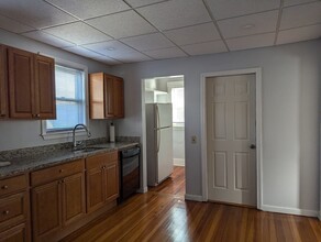 130 Fellsway W, Unit 3 in Medford, MA - Building Photo - Building Photo