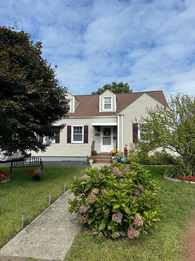 property at 165 Nutmeg Rd