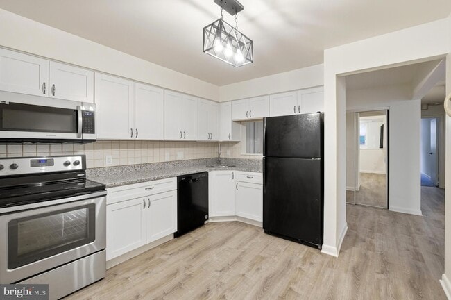 2211 Woodbox Lane Unit A in Baltimore, MD - Building Photo - Building Photo