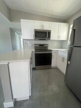 550 Seagrape Rd in Lantana, FL - Building Photo - Building Photo