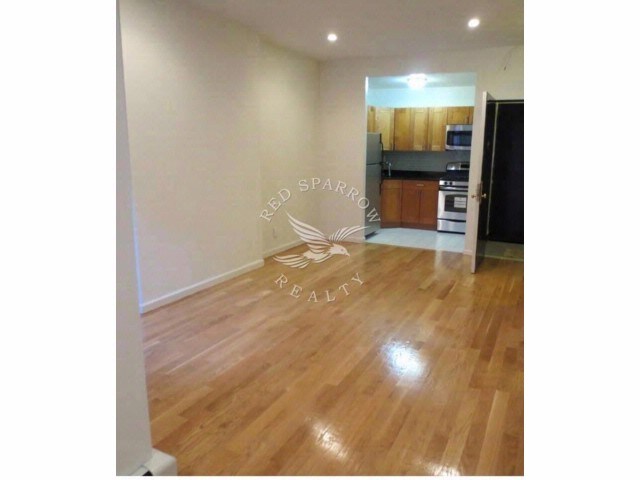 523 W 49th St-Unit -1C in New York, NY - Building Photo