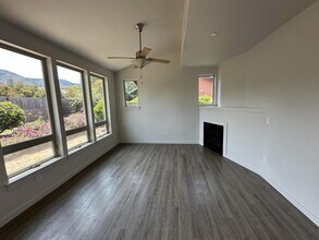 96 Dunn Cir in Ashland, OR - Building Photo - Building Photo
