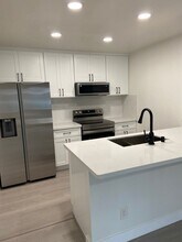 5100 La Pamela Way in Sacramento, CA - Building Photo - Building Photo