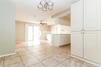 8120 Blue Finch Way in New Port Richey, FL - Building Photo - Building Photo