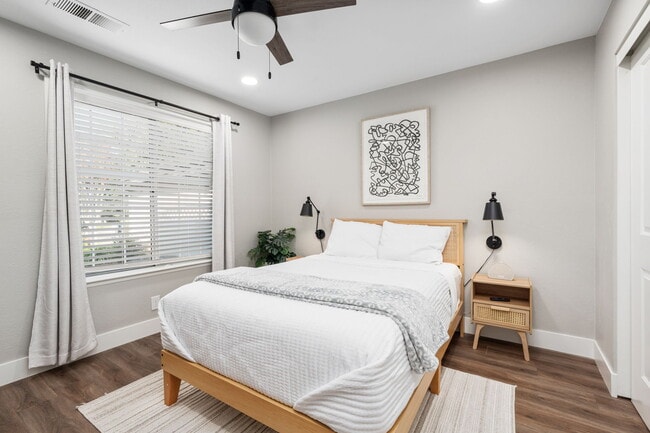 property at 9178 N Woodlawn Dr