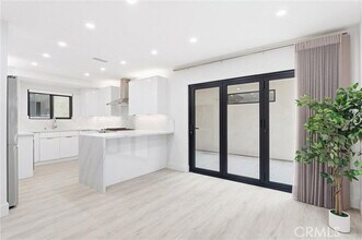 613 Marigold Ave in Newport Beach, CA - Building Photo - Building Photo