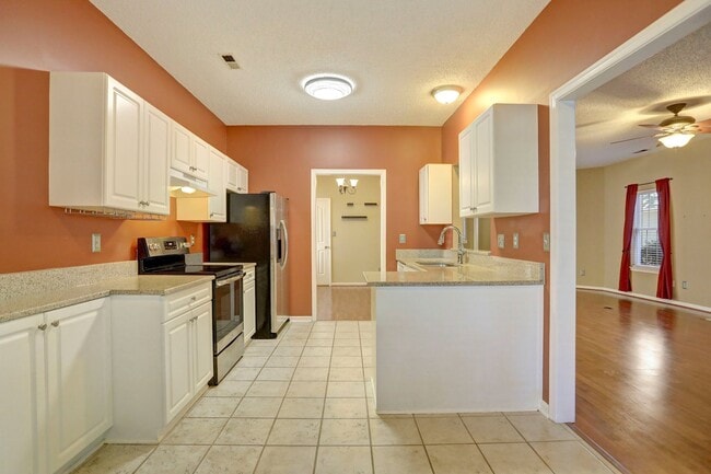 property at 929 Prestige Ct