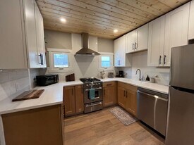 1 N 24th St in Billings, MT - Building Photo