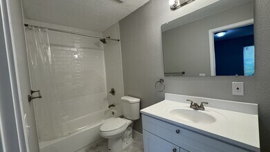 4711-4711 W Tennessee Ave in Denver, CO - Building Photo - Building Photo