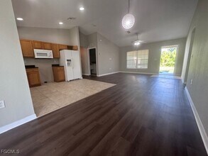 2805 15th St SW in Lehigh Acres, FL - Building Photo - Building Photo