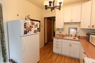 851 W Fletcher St, Unit J03P in Chicago, IL - Foto de edificio - Building Photo