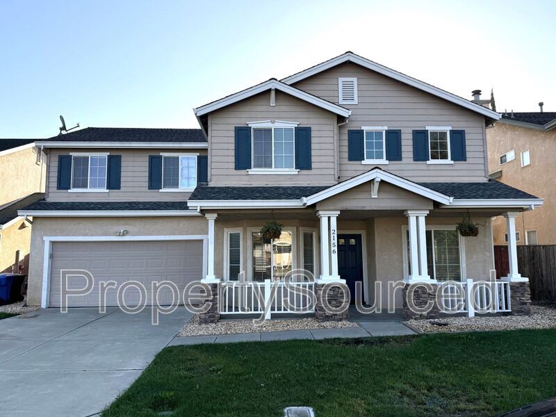 2156 Fountain Square Ave in Manteca, CA - Foto de edificio