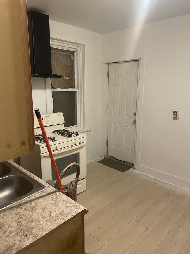 236 Rosemont Ave in Trenton, NJ - Building Photo - Building Photo