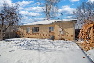 2702 Meade St in Denver, CO - Building Photo - Building Photo