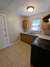 6903 Edison Ave in St. Louis, MO - Foto de edificio - Building Photo