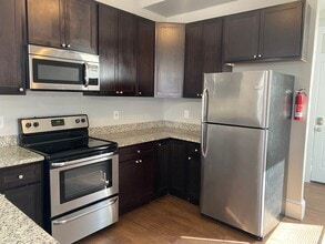 528 E King St in Lancaster, PA - Building Photo - Building Photo