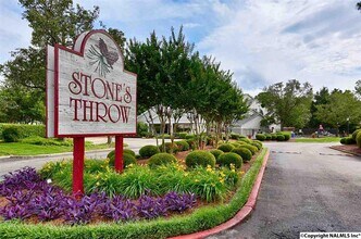 1085 Stones Throw Dr NW in Huntsville, AL - Building Photo - Building Photo