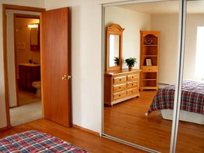 Bishop's Place Apartments in Oshkosh, WI - Building Photo - Building Photo